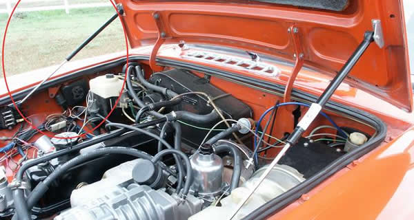 氣彈簧的優(yōu)劣和其特性